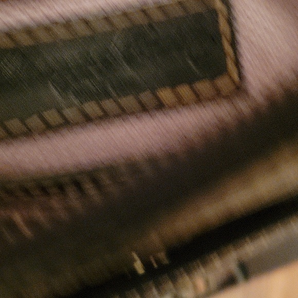 Elegant Black Crocodile Pattern Shoulder Bag/ Dooney And Bourke - Picture 6 of 11